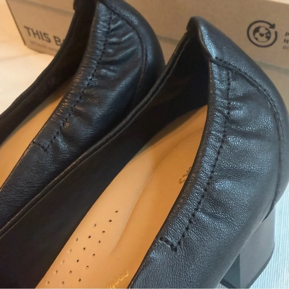 Clarks Women's Classic Black Heels - Picture 4 of 9